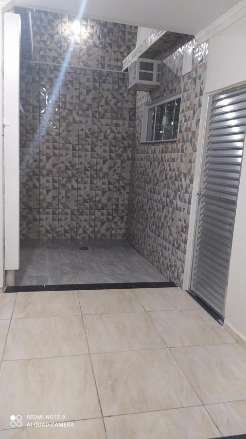 Pousada Quarto Com Frigobar,Ar E Garagem Gratuita Aparecida  Eksteriør billede